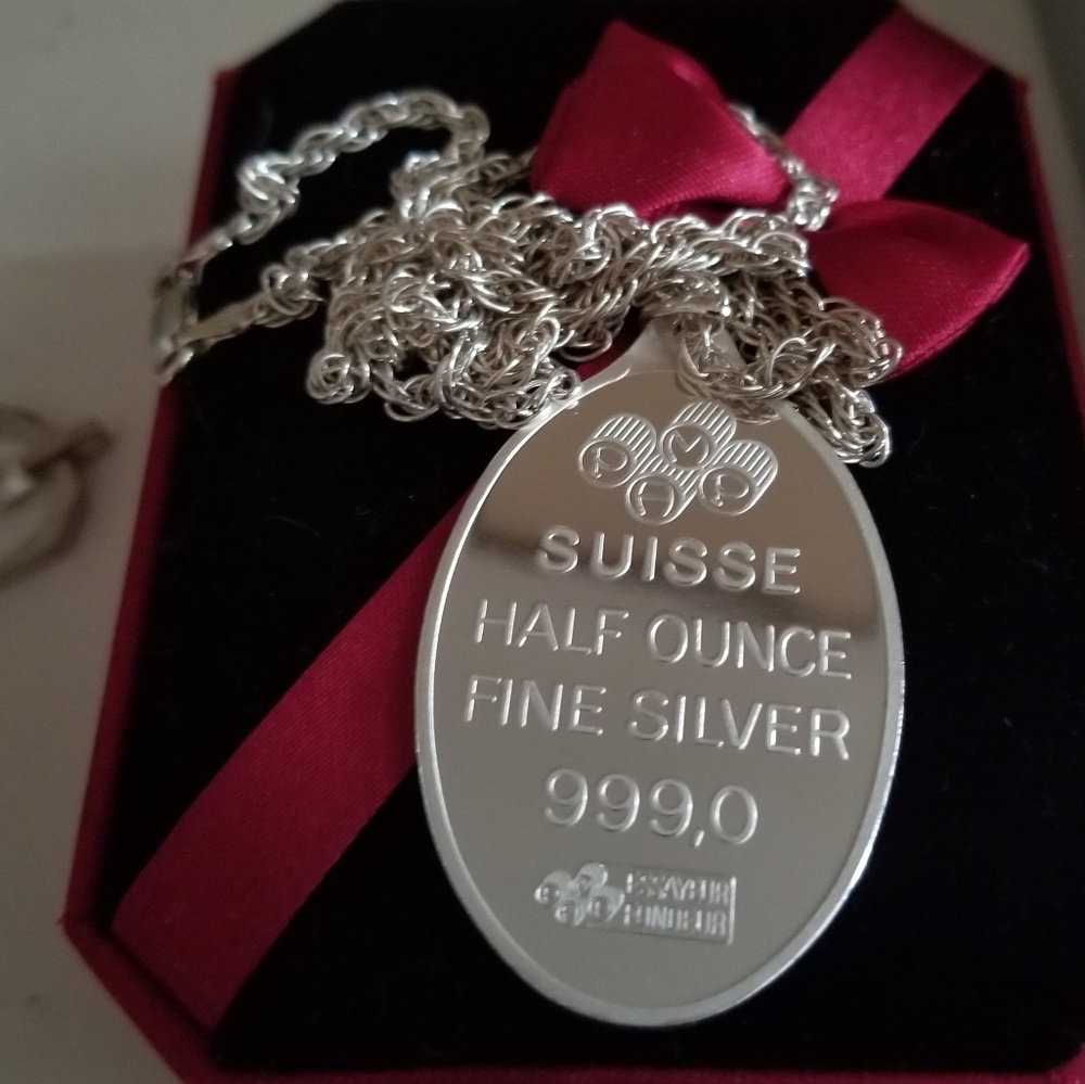 Vintage .999 HALF OUNCE PAMP SUISSE SILVER PENDANT - Picture 2 of 3